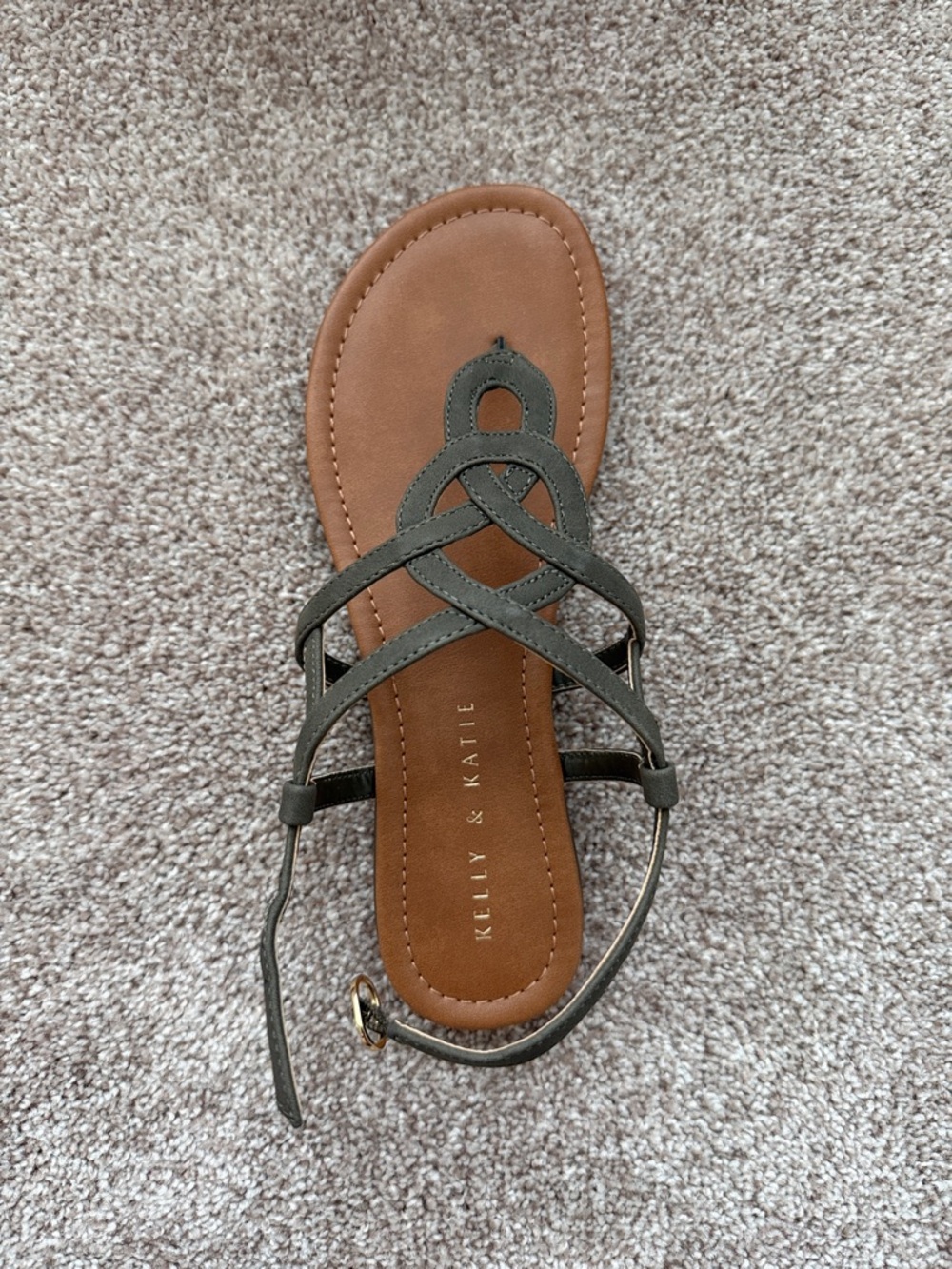 Kelly & Katie Olive Strappy Knot Sandals Size 6.5- Fits size 7 as well - Picture 3 of 9